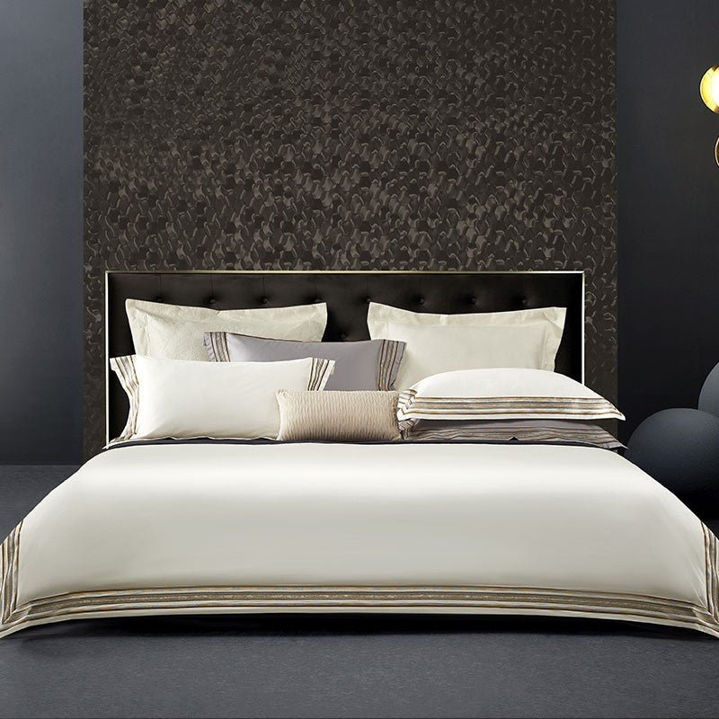 Luxury 140 Thread Count Embroidered Bedding Set - LuxuriesTree